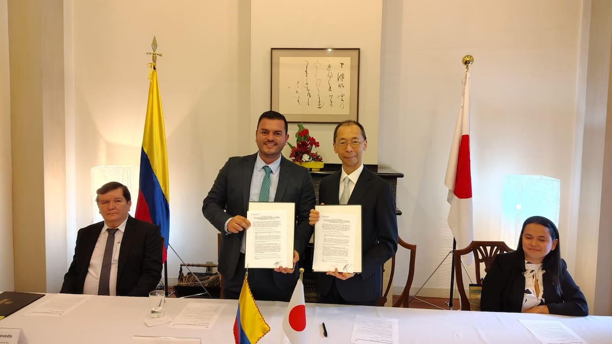 El alcalde de Guapota, Edisson Cortés Vallejo y Shimizu Toru, embajador de Japón en Colombia, oficializaron a inicios de 2026 la firma del convenio de cooperación internacional.