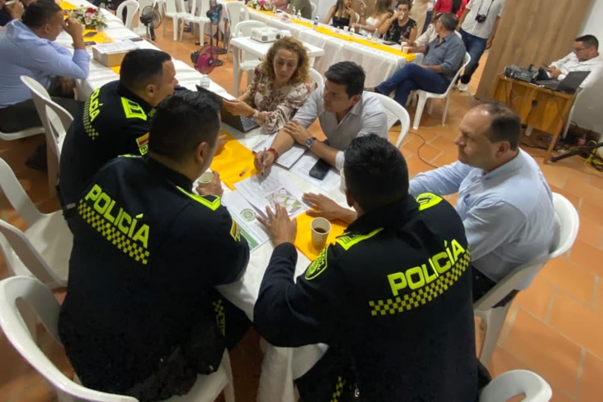 Guapotá se convirtió en el epicentro del encuentro de seguridad en la región con funcionarios nacionales y departamentales.