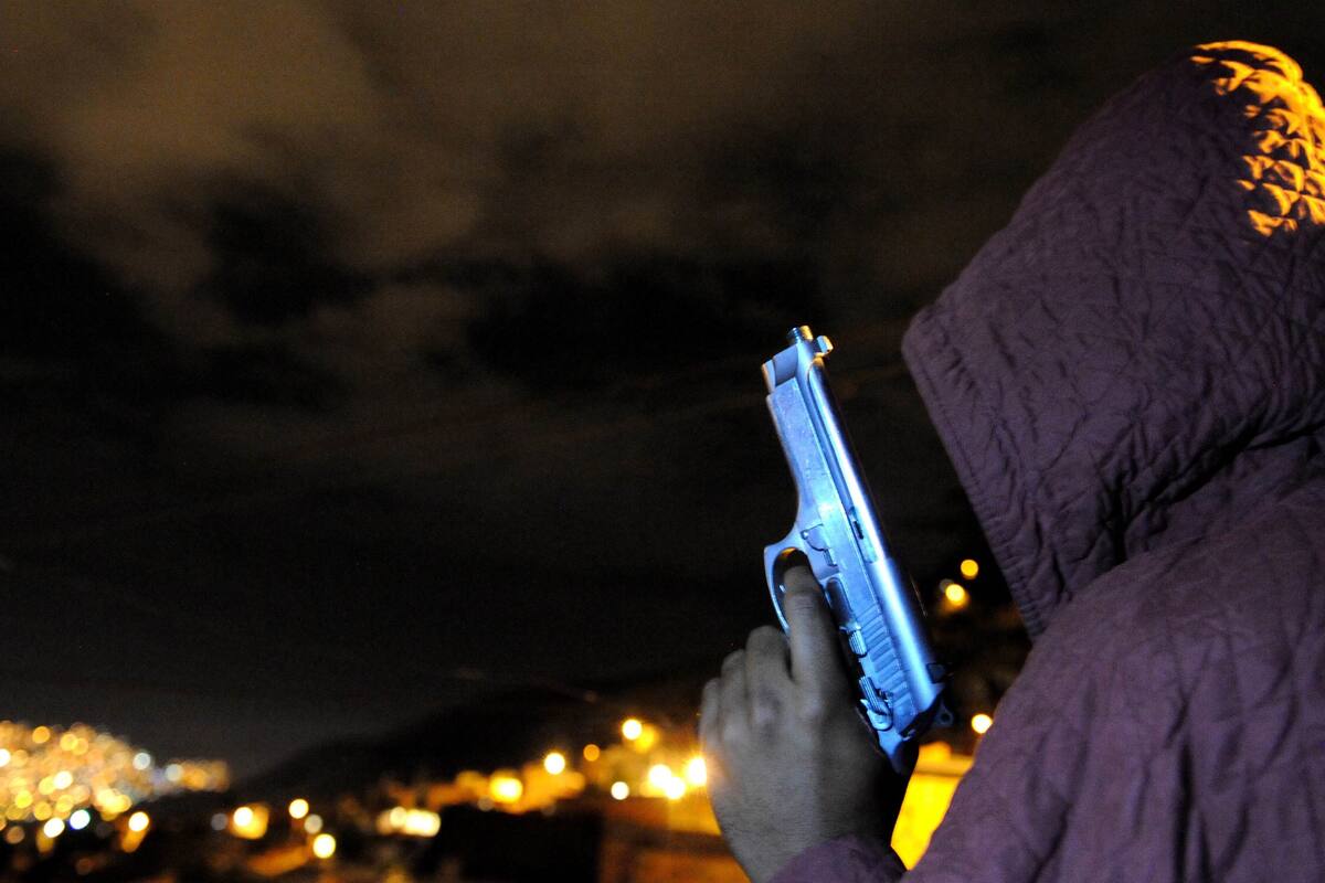 Un video difundido en redes sociales, donde varios jóvenes aparecen exhibiendo armas y lanzando amenazas, encendió las alarmas en Piedecuesta.