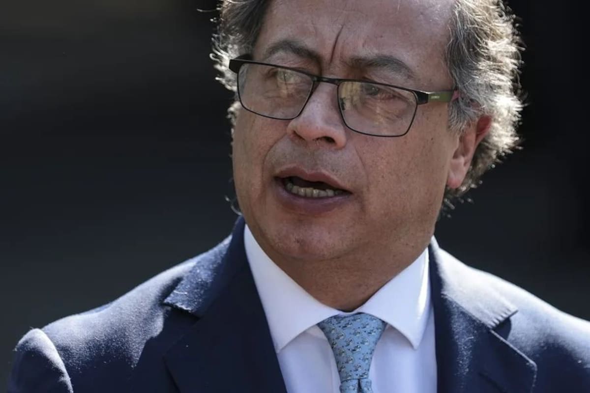 Gustavo Petro enfrenta repercusiones mediáticas luego de acusaciones formuladas por su exesposa.