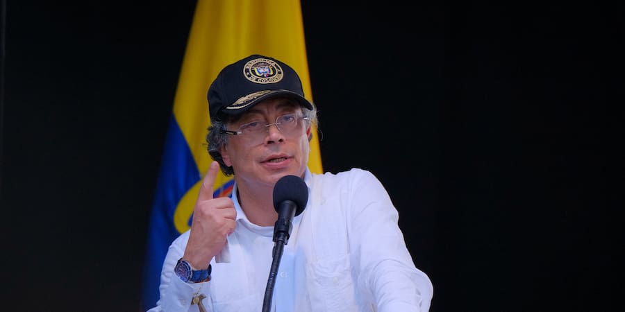Gobierno Petro desiste de convocar a Constituyente: el cálculo político para la segunda vuelta de Cepeda