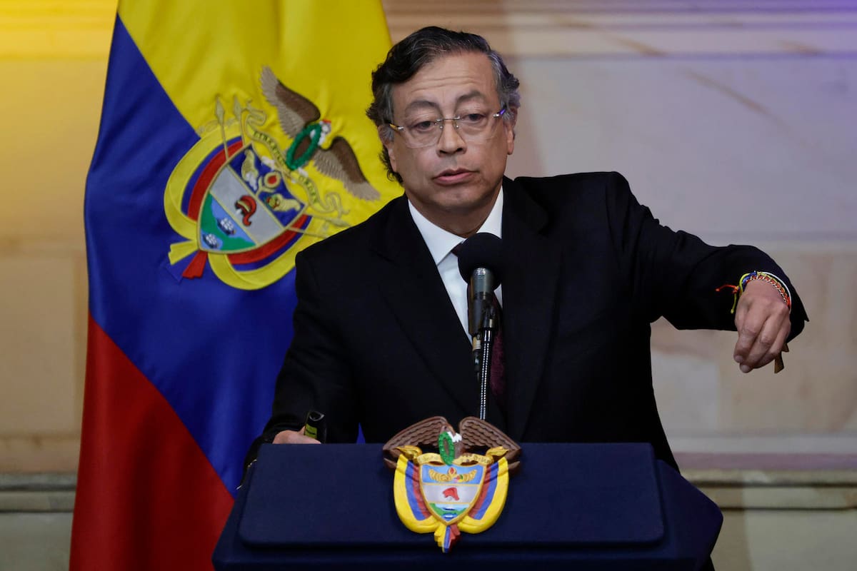 El presidente saliente de Colombia, Gustavo Petro, habla en la instalación del nuevo Congreso este lunes, en Bogotá. EFE/ Carlos Ortega