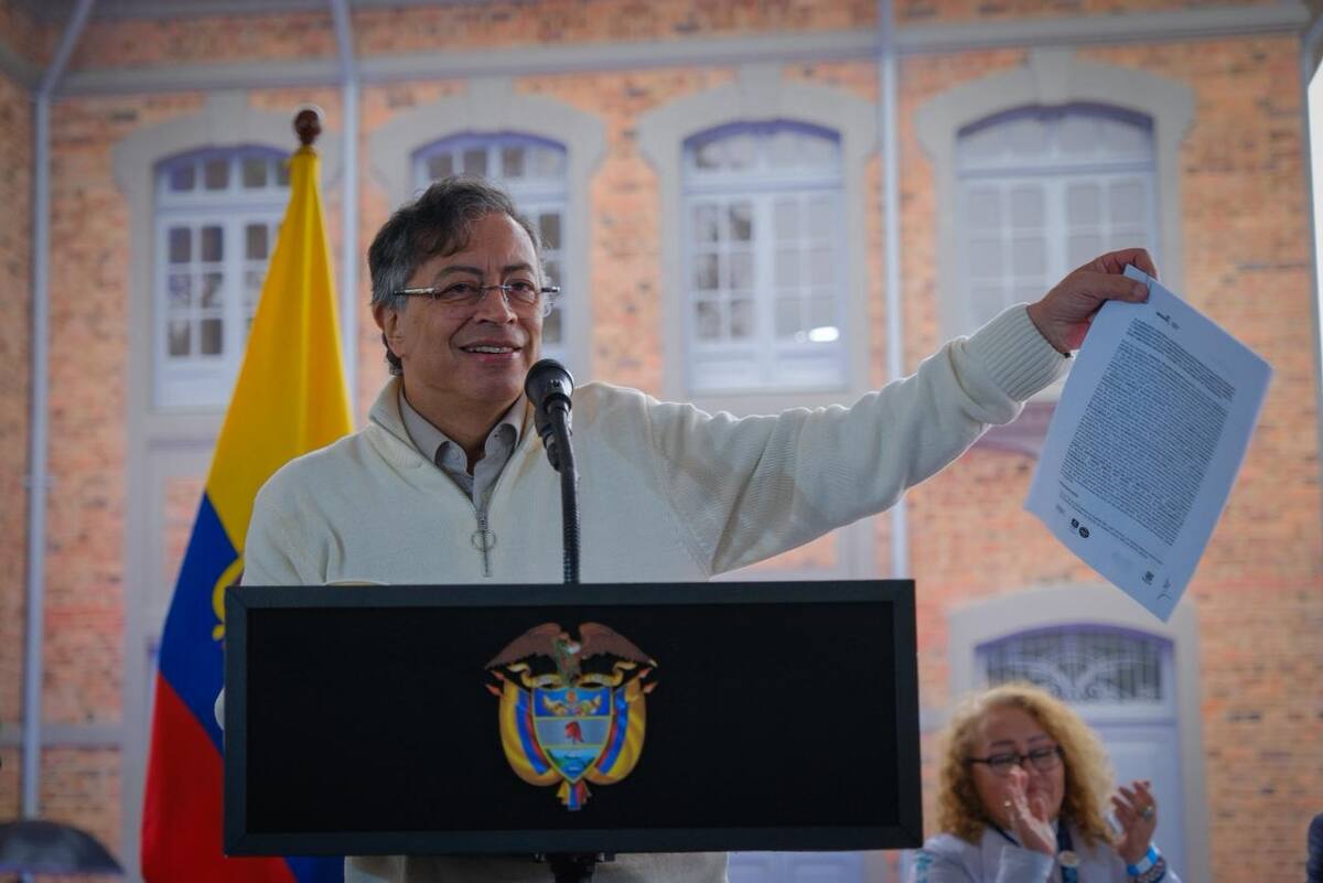 Petro critica a la Corte Constitucional y al Banco de la República y propone una constituyente.
Foto: Presidencia.