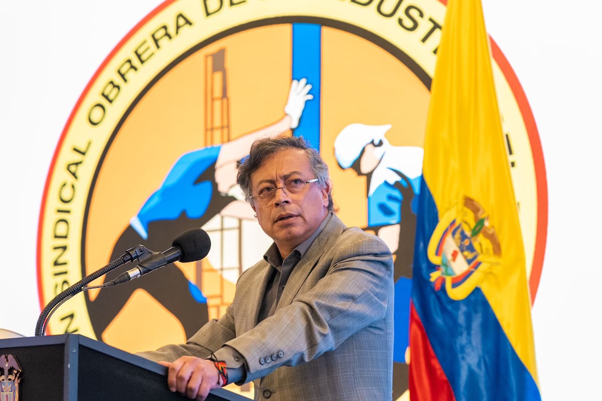 Petro desafía a Trump: “Estados Unidos no puede cerrar el espacio aéreo venezolano”.
Foto: Presidencia.