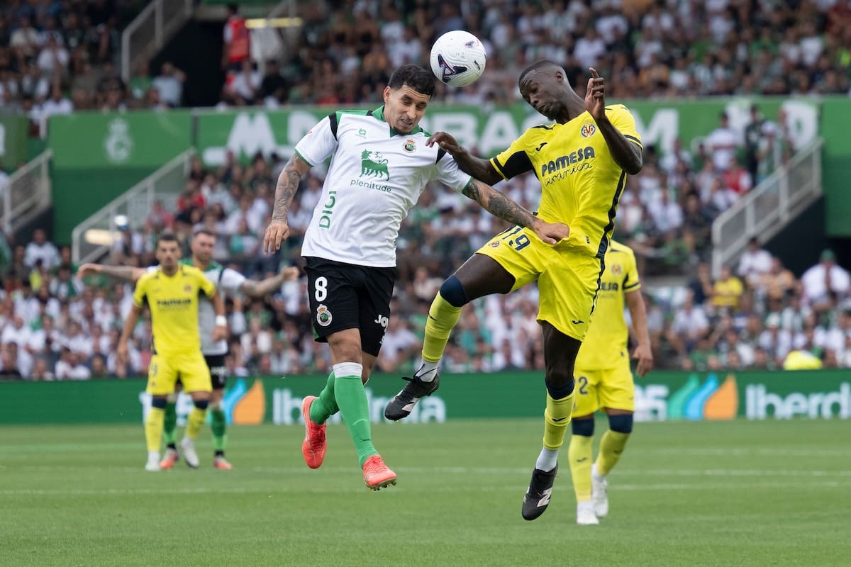 Gustavo Puerta estuvo presente en el empate de Racing de Santander contra Villarreal por LaLiga. //Foto, EFE: Pedro Puente Hoyos