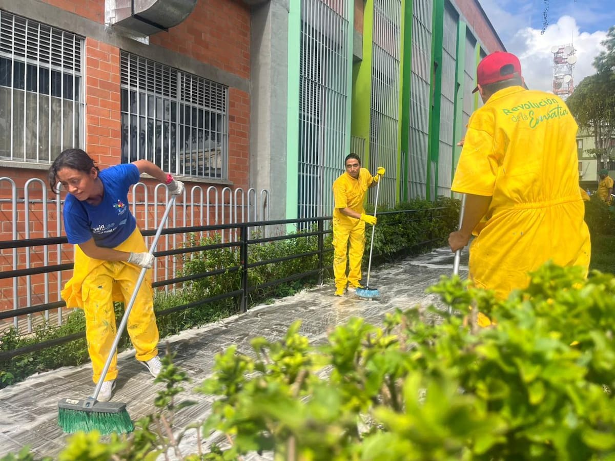 Jornada de limpieza por parte de exhabitantes de calle.