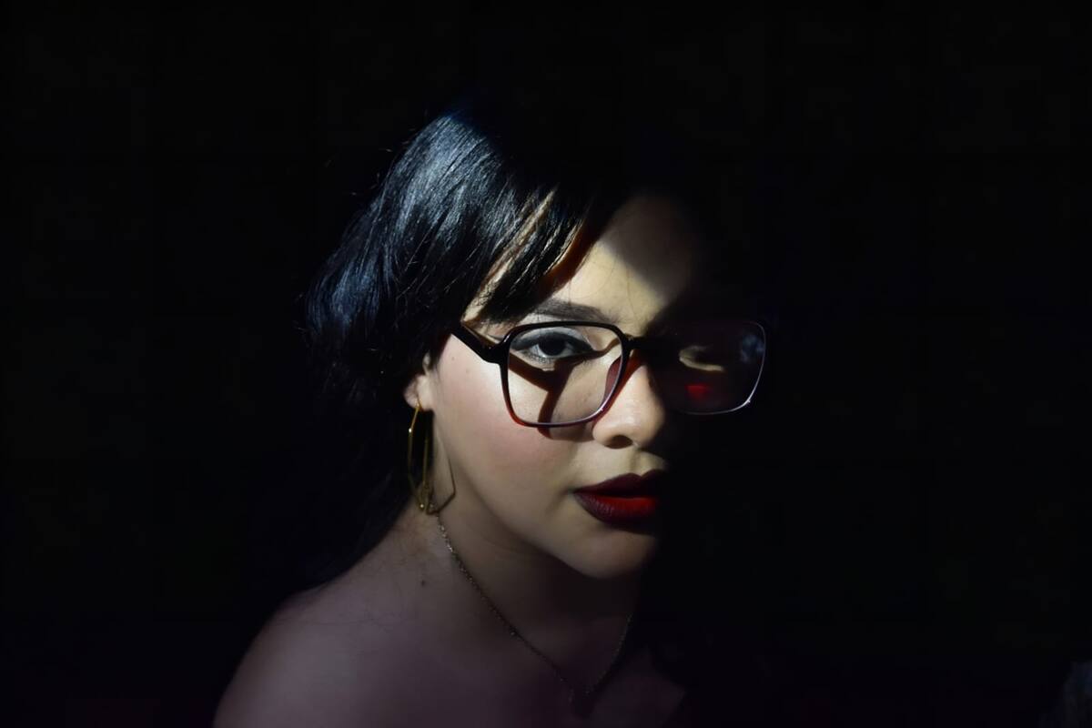 Hana Reece lanza "Cofres Malditos", un relato de venganza y sombras. Foto suministrada/VANGUARDIA