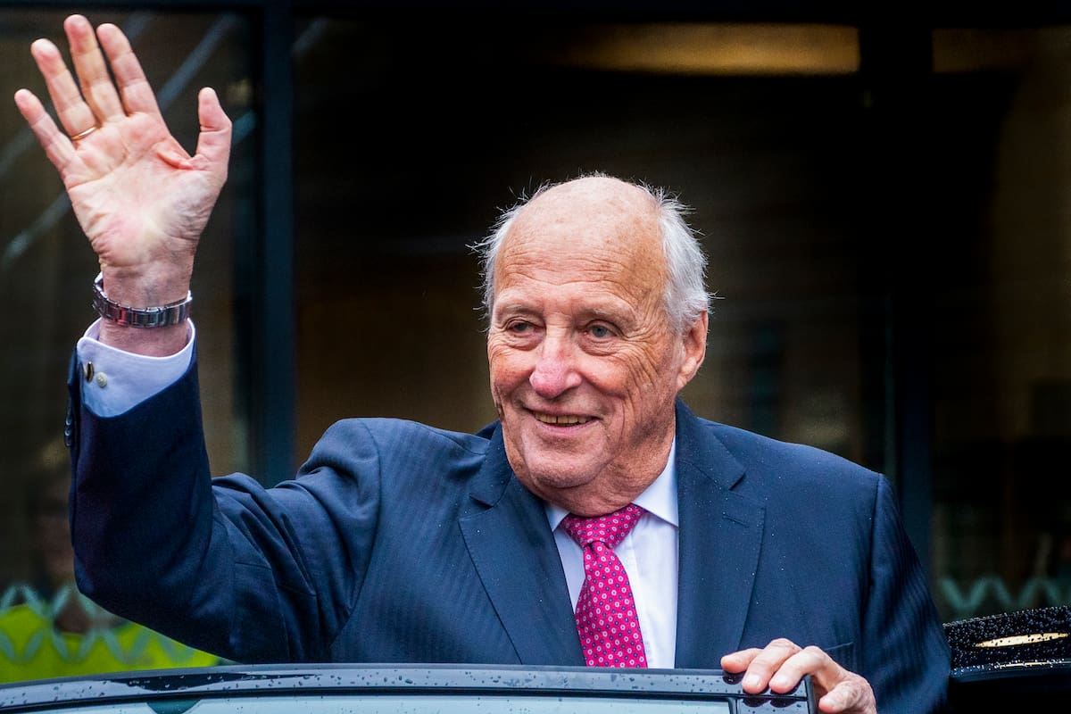 El rey Harald V falleció en el Hospital Universitario de Oslo a los 89 años, según un comunicado oficial emitido por la Casa Real de Noruega el 28 de agosto de 2026.