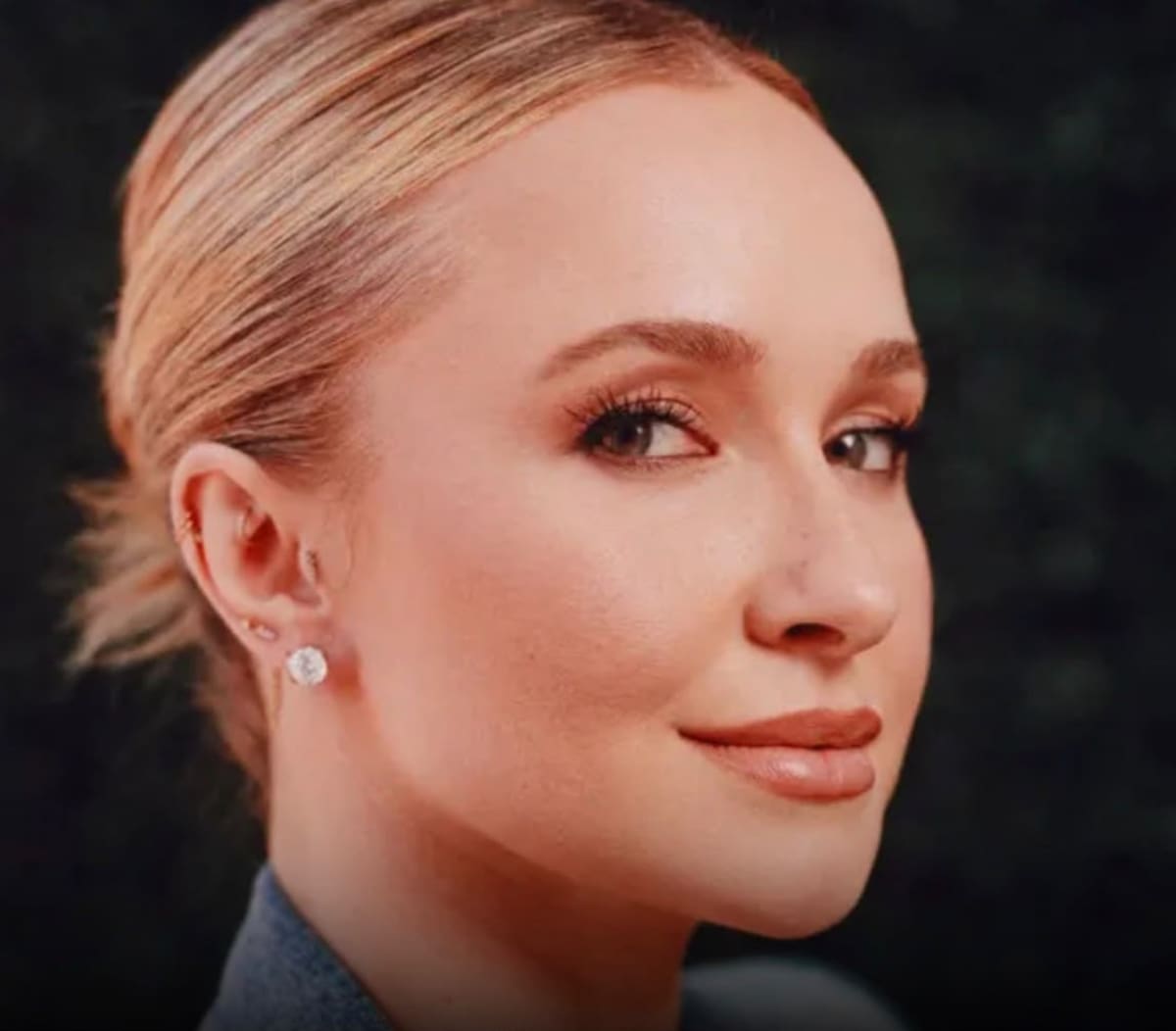 Hayden Panettiere, actriz, modelo y cantante, falleció a los 36 años el pasado mes de agosto, y comenzó su carrera como estrella infantil y desarrolló una larga trayectoria en televisión y cine.