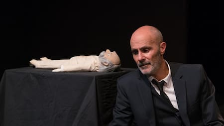 Hernán Gené llega a Bucaramanga con AKA Hamlet y un taller internacional de clown