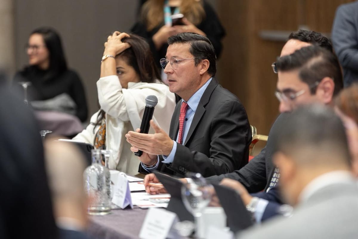 l registrador nacional, Hernán Penagos, aseguró que los comicios se realizarán con normalidad pese a las alertas por riesgo electoral en algunas regiones del país. Foto: @Registraduria