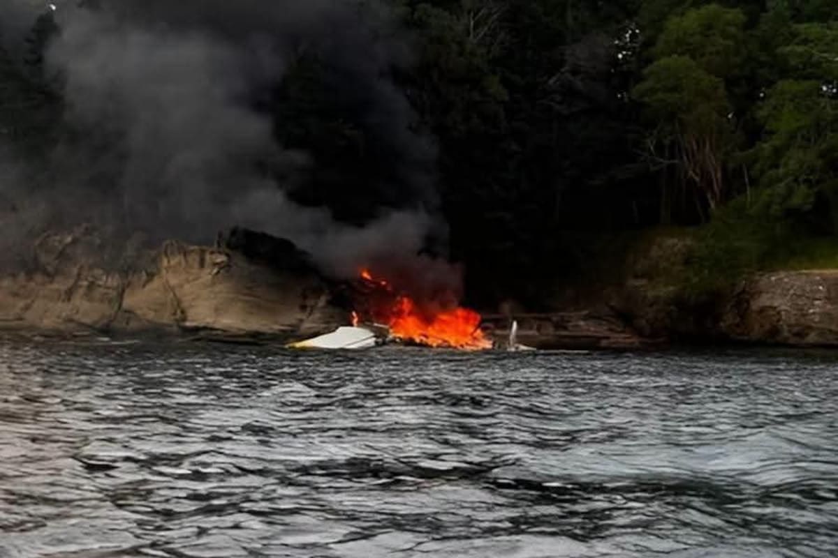 Dramático accidente de hidroavión en Washington: pasajeros fueron rescatados con vida.