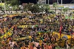 Copa Libertadores: ‘Banderazo’ de los hinchas del Atlético Bucaramanga en Chile