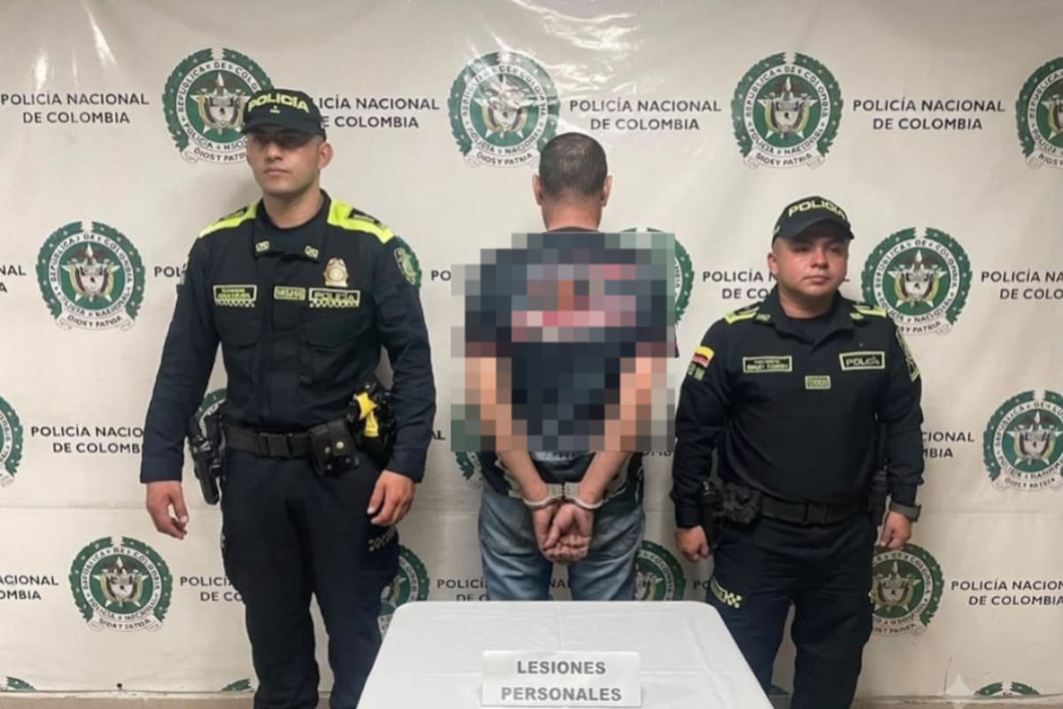 Hombre habría apuñalado a su expareja tras irrumpir por la fuerza en su vivienda en Lebrija