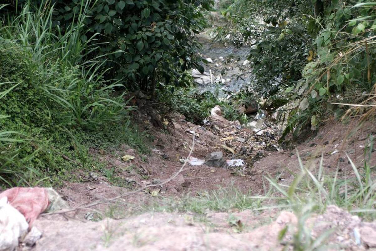La víctima se dirigía a su finca cuando cayó al vacío. El cuerpo fue rescatado por las autoridades, con la ayuda de la comunidad. El occiso era padre de nueve hijos. (Foto: Archivo / VANGUARDIA LIBERAL)