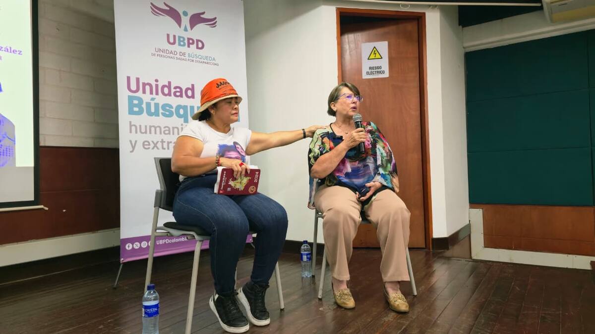 Dos mujeres buscadoras del Magdalena Medio compartieron sus testimonios y reafirmaron que, pese al paso de los años, la búsqueda continúa (Fotos suministradas / VANGUARDIA).