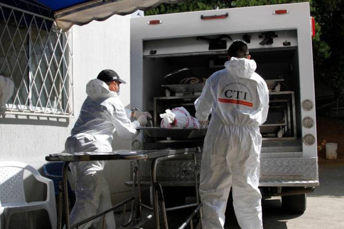 Funcionarios del Cuerpo Técnico de Investigación (CTI) realizaron el levantamiento del cuerpo.
Foto: referencia/archivo.