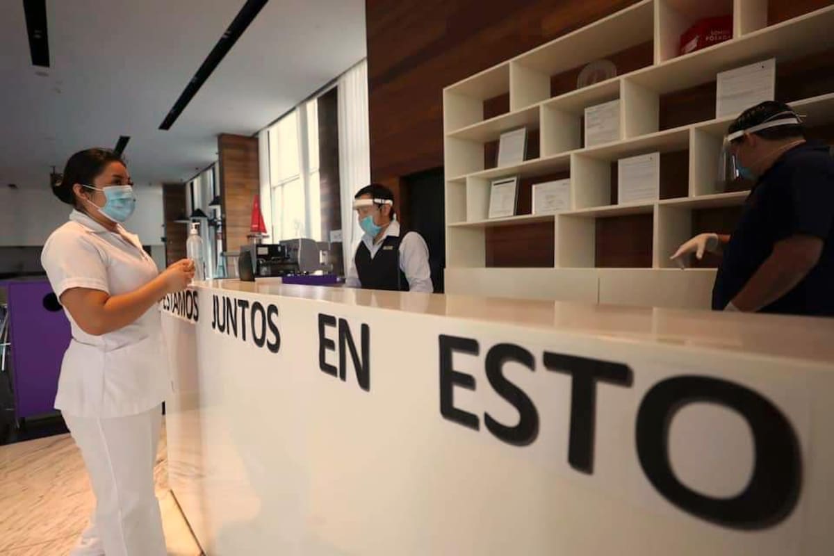 Los médicos que atienden casos de la COVID-19 podrán hospedarse gratis en varios hoteles. (Archivo / VANGUARDIA)