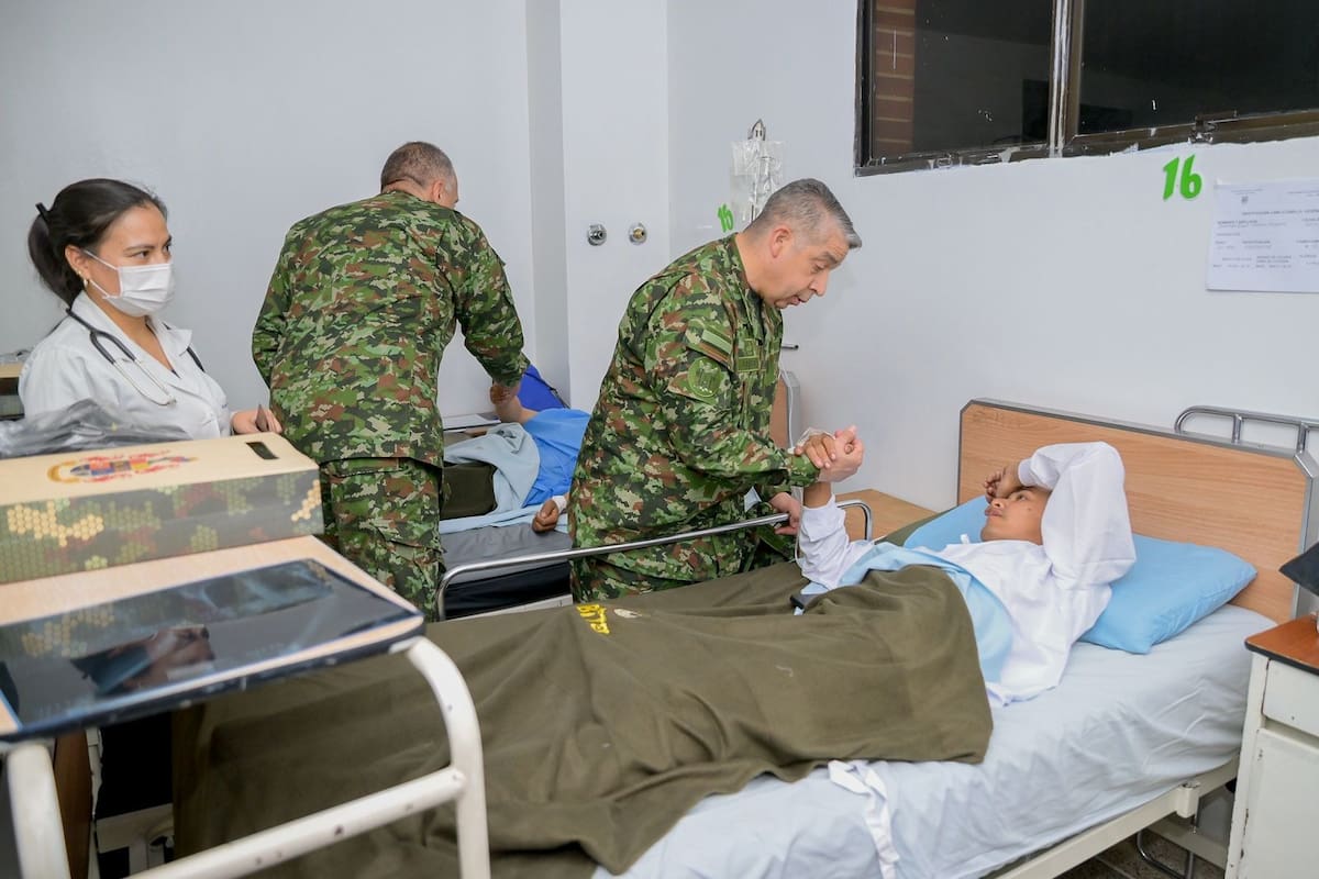 Hospital Militar presenta parte médico de 24 heridos en accidente aéreo en Putumayo. // Foto: tomada de X