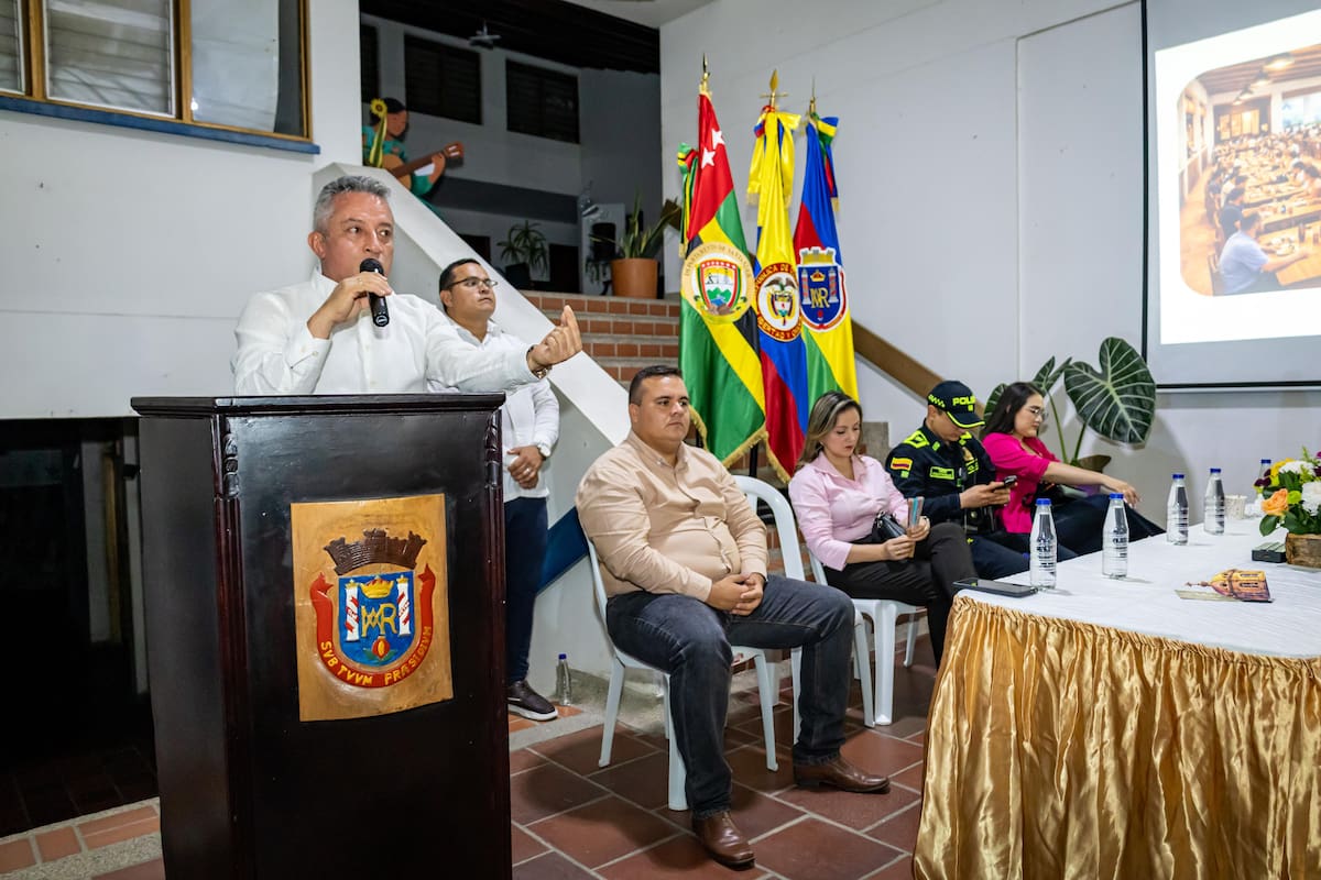 Ángel Acevedo, primera autoridad de El Socorro, socializó el proyecto y confirmó la inversión del Gobierno Nacional.