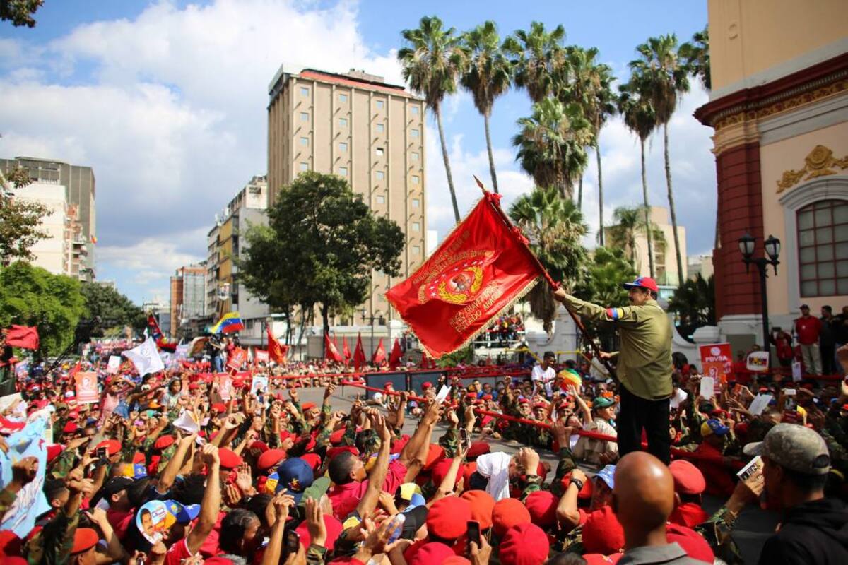 “Nosotros iremos a las elecciones presidenciales con oposición o sin oposición, estamos resueltos y decididos firmemente”, afirmó Niclás Maduro durante la conmemoración. (Foto: EFE / VANGUARDIA LIBERAL)