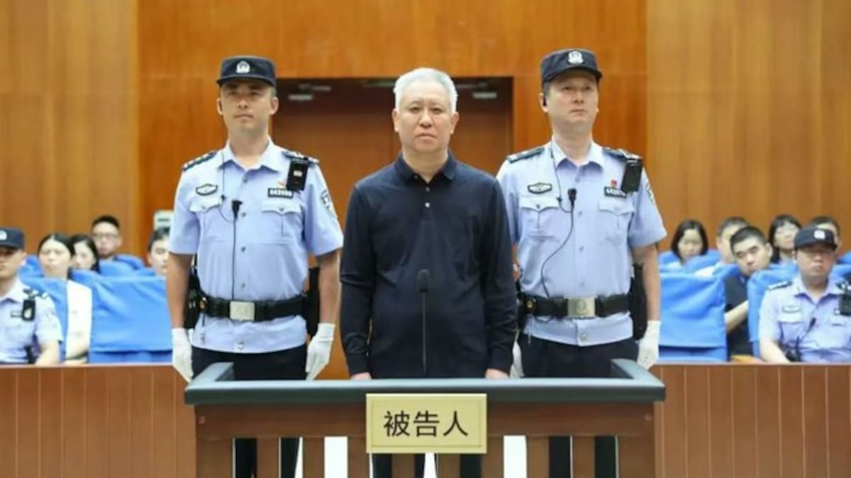 Hui Ka Yan, fundador de China Evergrande, ha sido condenado a cadena perpetua y todos sus bienes han sido confiscados.