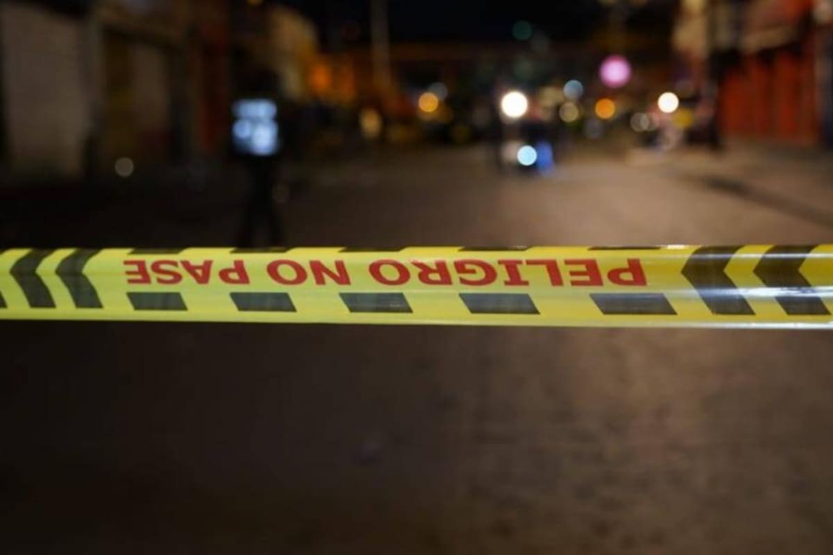 Las autoridades analizan cámaras de seguridad para identificar a los responsables del ataque.