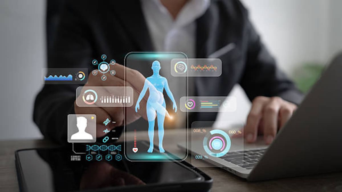 Cada vez más colombianos utilizan la inteligencia artificial para resolver dudas sobre su salud, aunque los expertos recomiendan complementar la información con la orientación de un profesional.