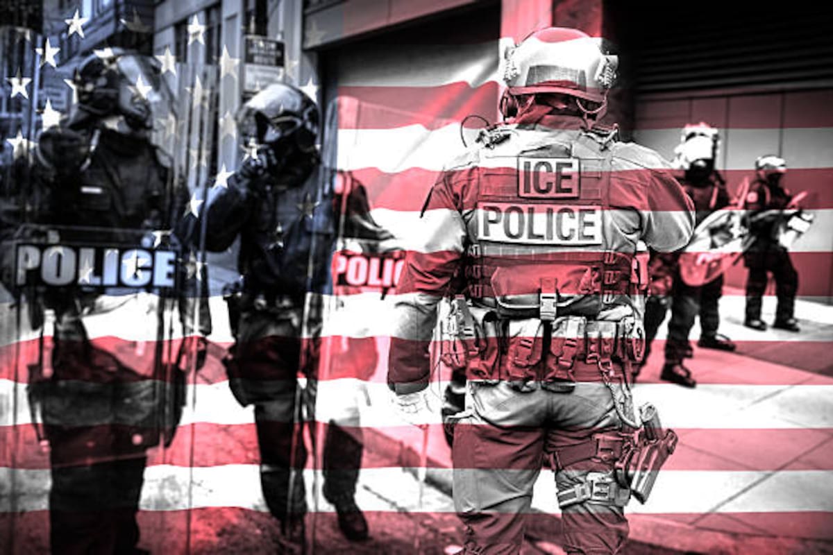 El Servicio de Inmigración y Control de Aduanas, ICE, en Estados Unidos.