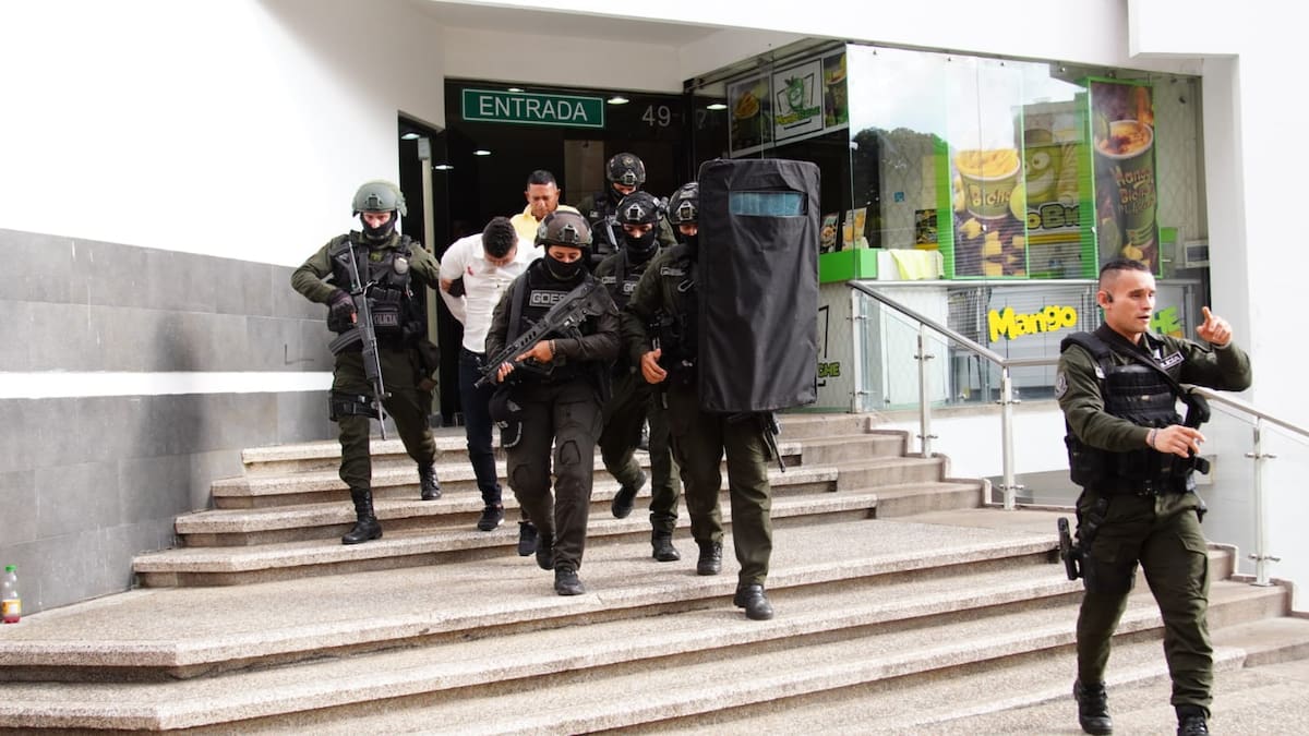 Identifican a los miembros de la banda que intentó asaltar una joyería en centro comercial de Bucaramanga
