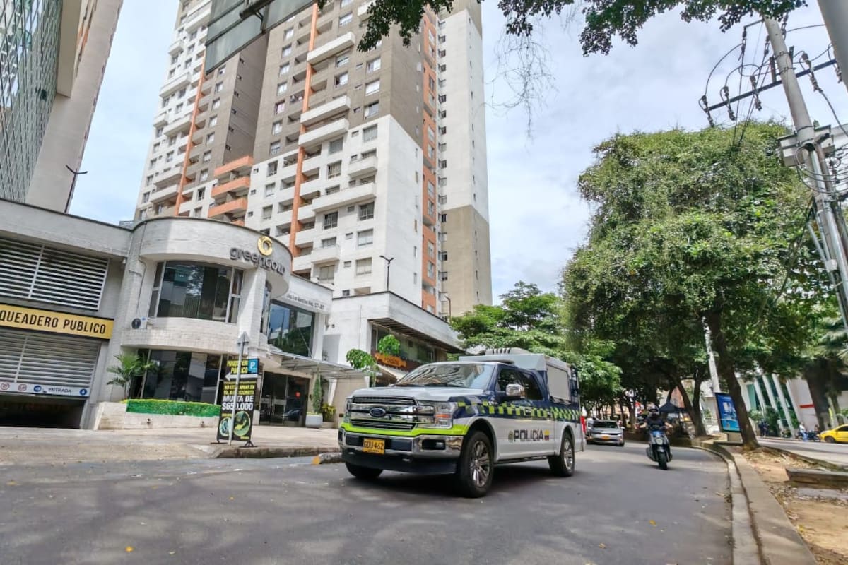 Identifican al hombre que cayó al vacío desde el piso 30 de un edificio en Bucaramanga, Foto: Marco Valencia