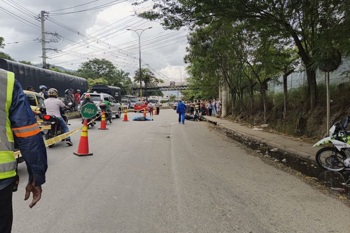 Identifican al hombre que murió arrollado tra intentar cruzar una vía en Girón. Foto suministrada por: AMGPRESS - Agencia Mejía Group
