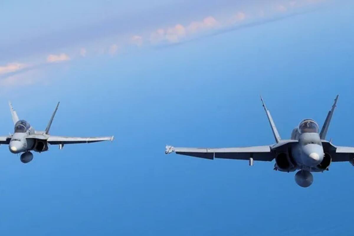 Imagen de archivo de dos aviones de combate. EFE/ Elvira Urquijo A.