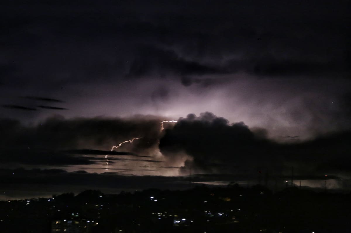 La aeronave que viajaba hacia Cúcuta regresó a Bogotá para ser inspeccionada luego del incidente registrado en medio de la tormenta. // Foto: Colprensa