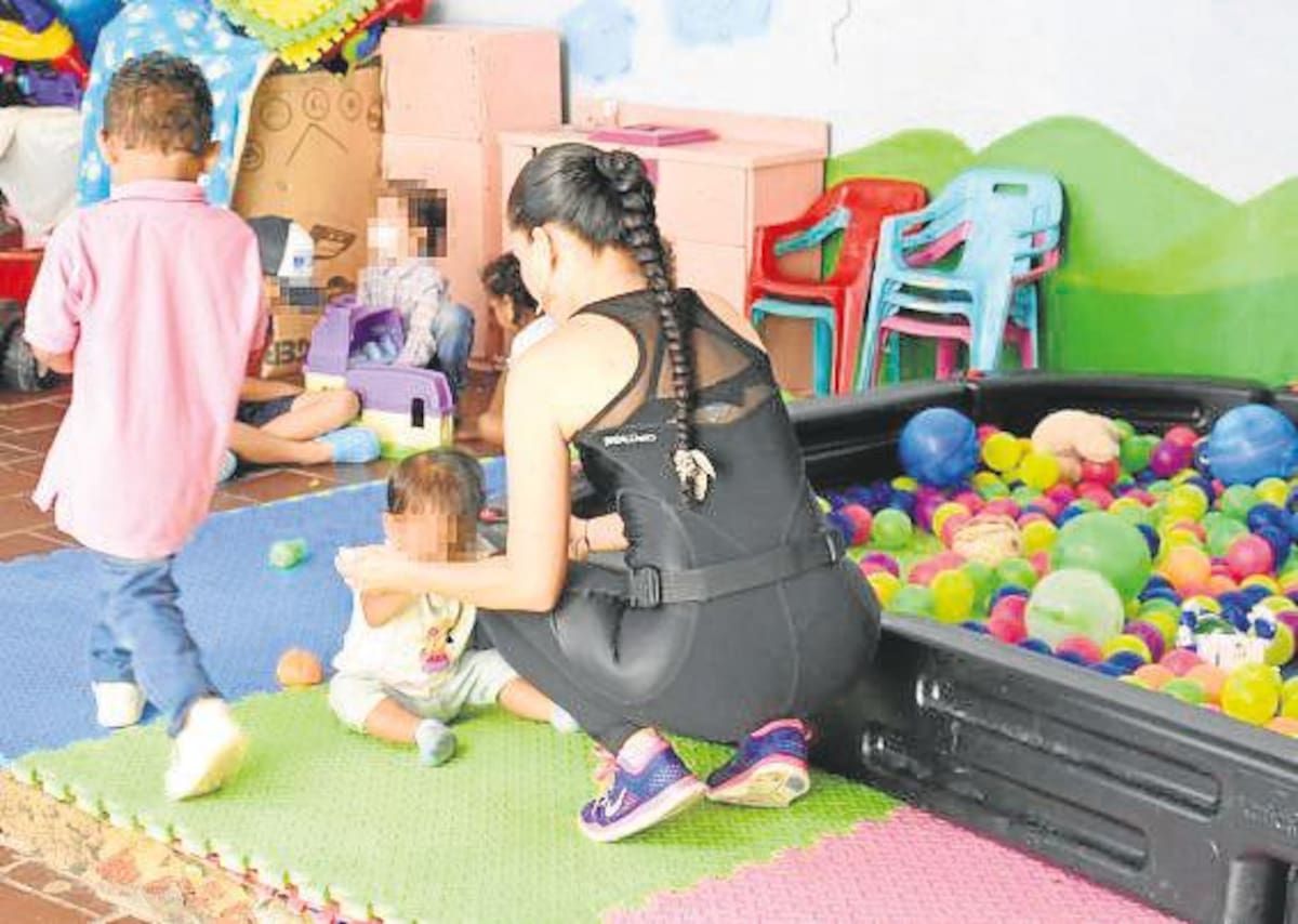 Clown por una sonrisa - Casa Hogar Niños de Fátima desde hace tres años brinda afecto y cuidado a menores hijos de trabajadoras sexuales. Actualmente atiende alrededor de 30 niños al día. Foto: Miguel Vergel / VANGUARDIA