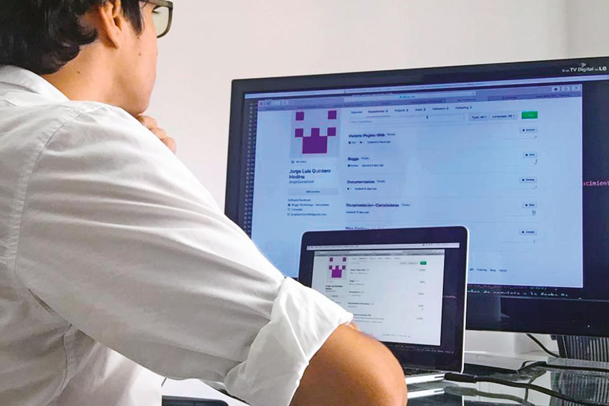 Suministradas: UIS (superior) y Universidad Santo Tomás