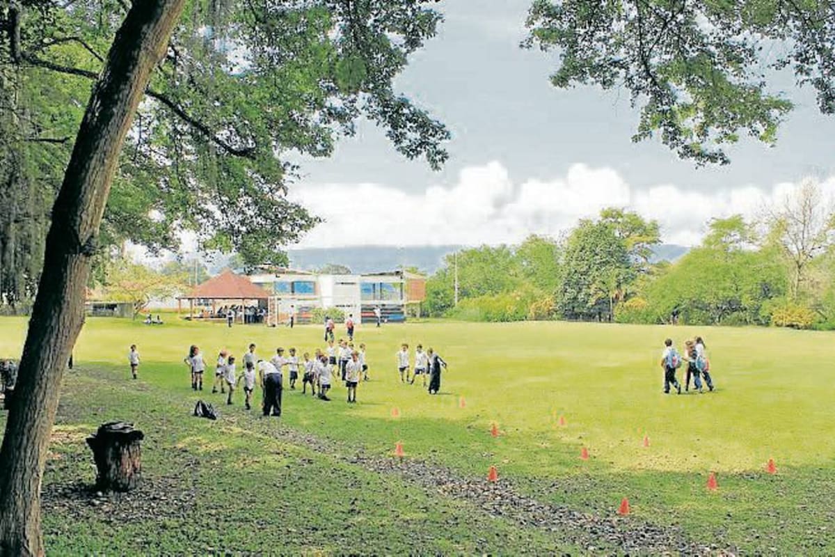Sede deportiva Colegio Franciscano del Virrey Solís.