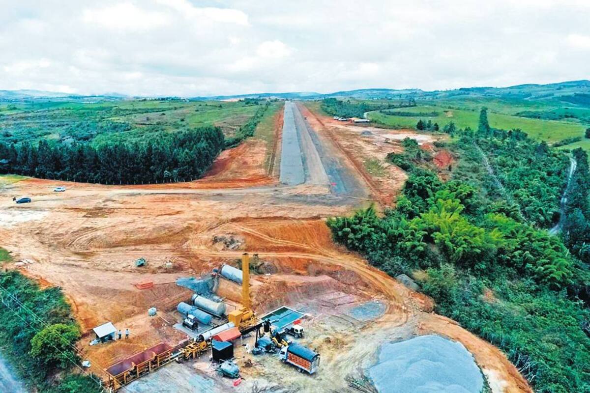 Así avanzaban hace un mes las obras en el aeropuerto Los Pozos. (Foto: Suministradas por Oky Dacarlo Fuentes Pérez)
