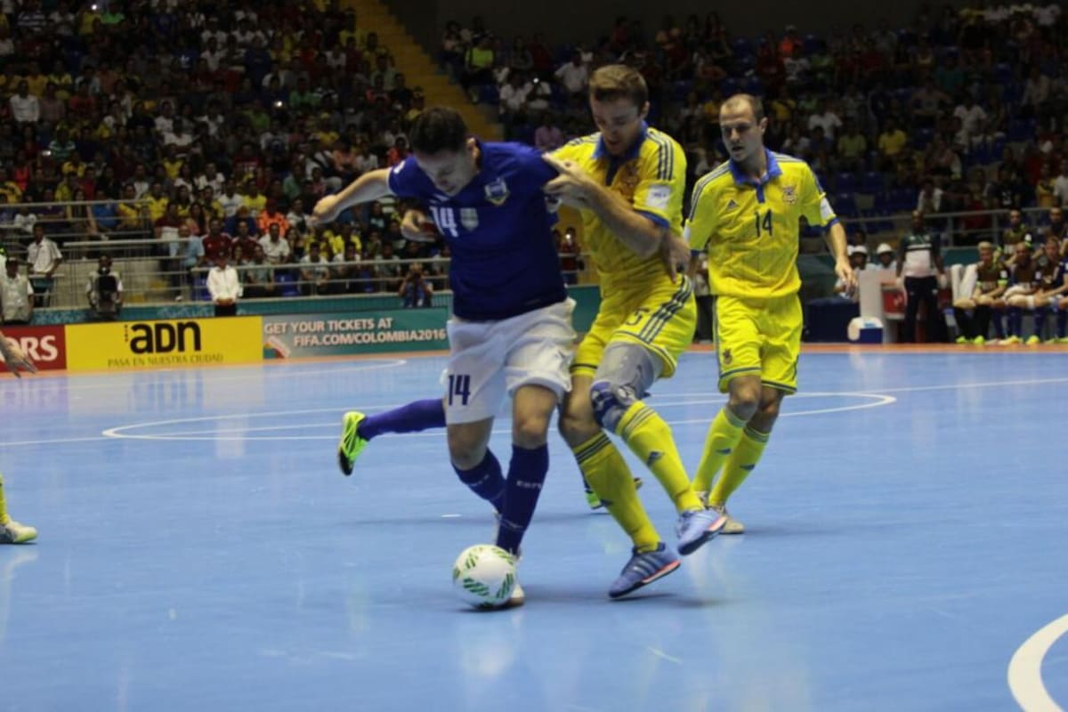 Brasil vence 3-1 a Ucrania en Mundial de Futsal en Bucaramanga (Foto: Fabián Hernández)