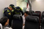 Avianca demanda a pasajero que habría agredido a mujer en pleno vuelo a Madrid