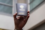 Cancillería pide autorización para usar existencias de pasaportes y evitar una posible suspensión del servicio