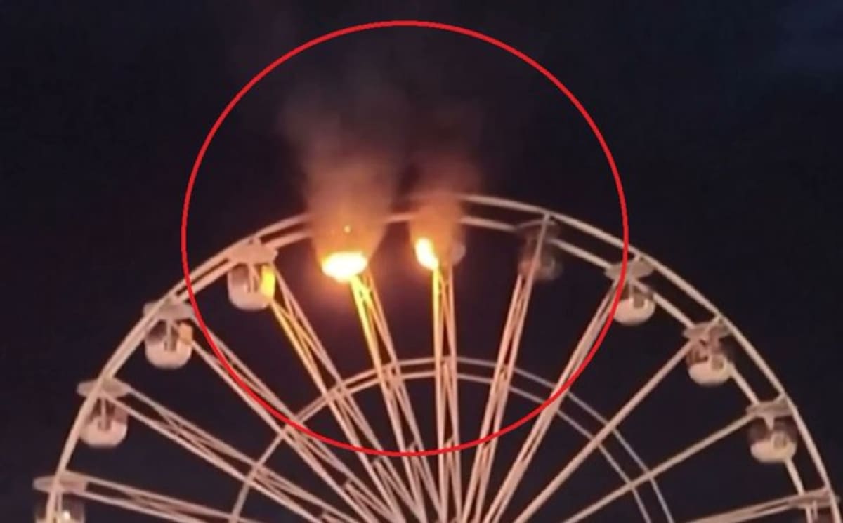 La rueda de la fortuna se incendio en medio de un festival en Alemania. Captura de video /
