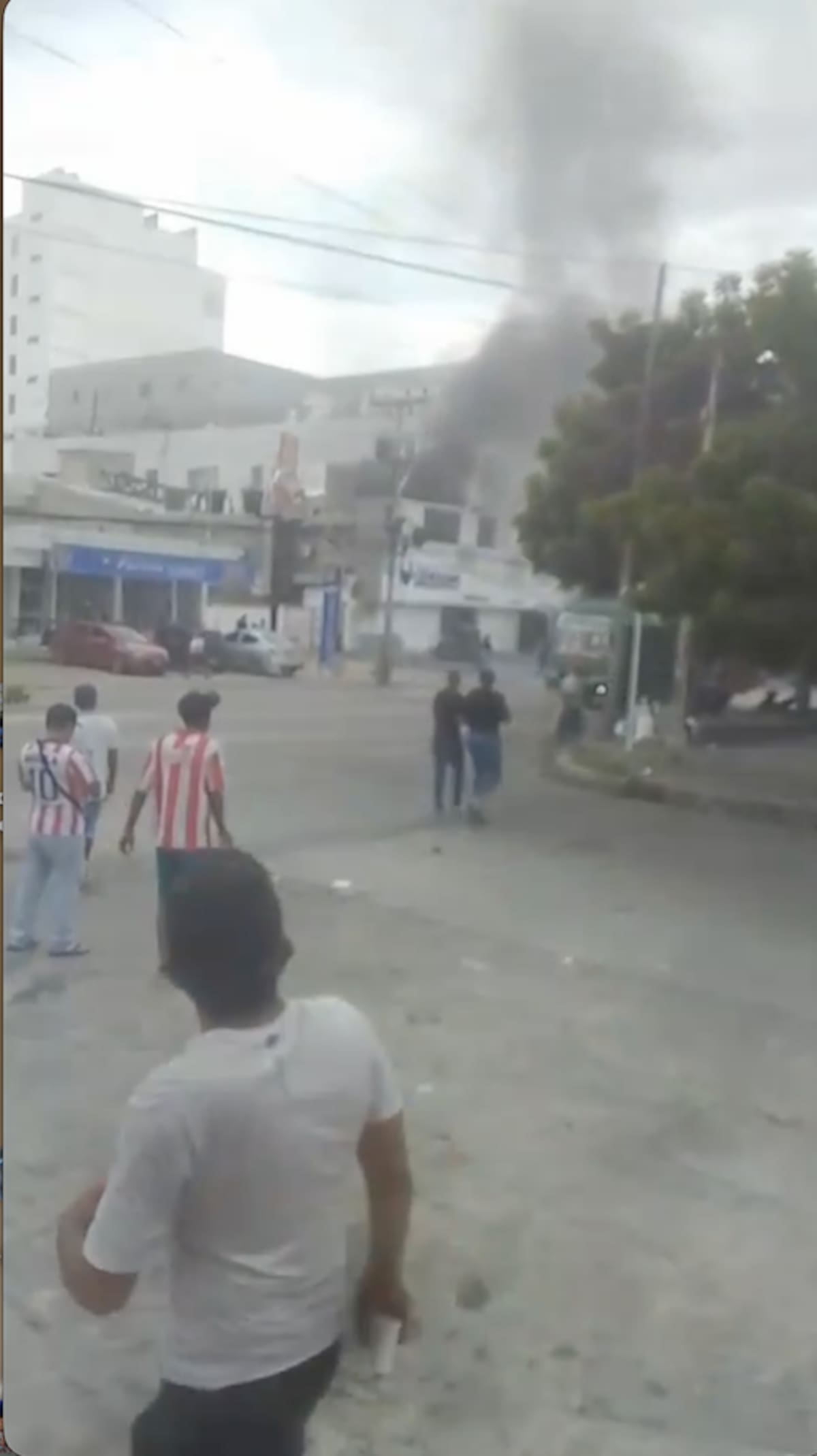 Así vio el incendio de la Clínica Santa Mónica de Barranquilla.//Captura de pantalla.