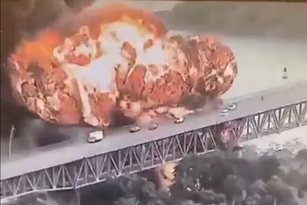 Incendio en el Puente de las Américas de Panamá deja un muerto. | Foto: Captura tomada de video.
