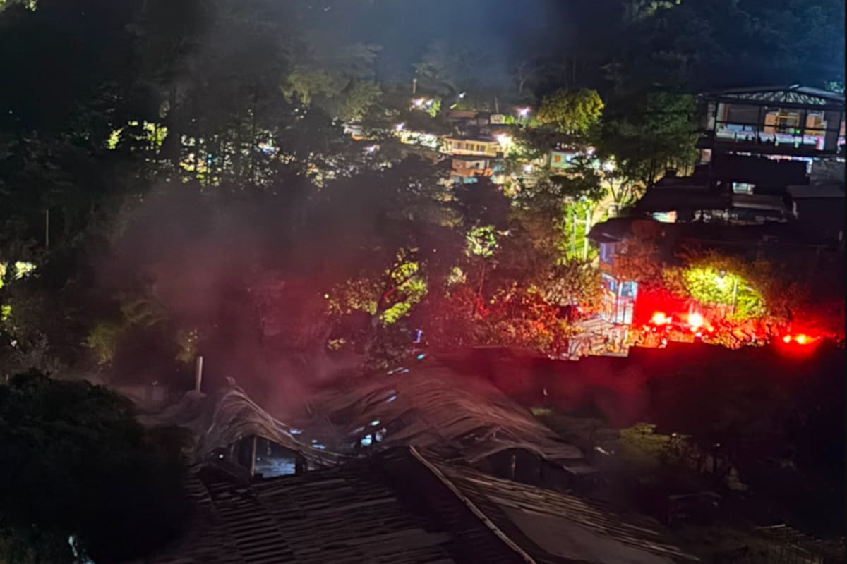Incendio en fábrica de colchones en el norte de Bucaramanga.
Foto: redes sociales.