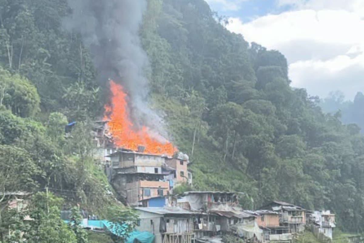Incendio en el sector Las Marraneras en Manizales.
Foto: redes sociales.