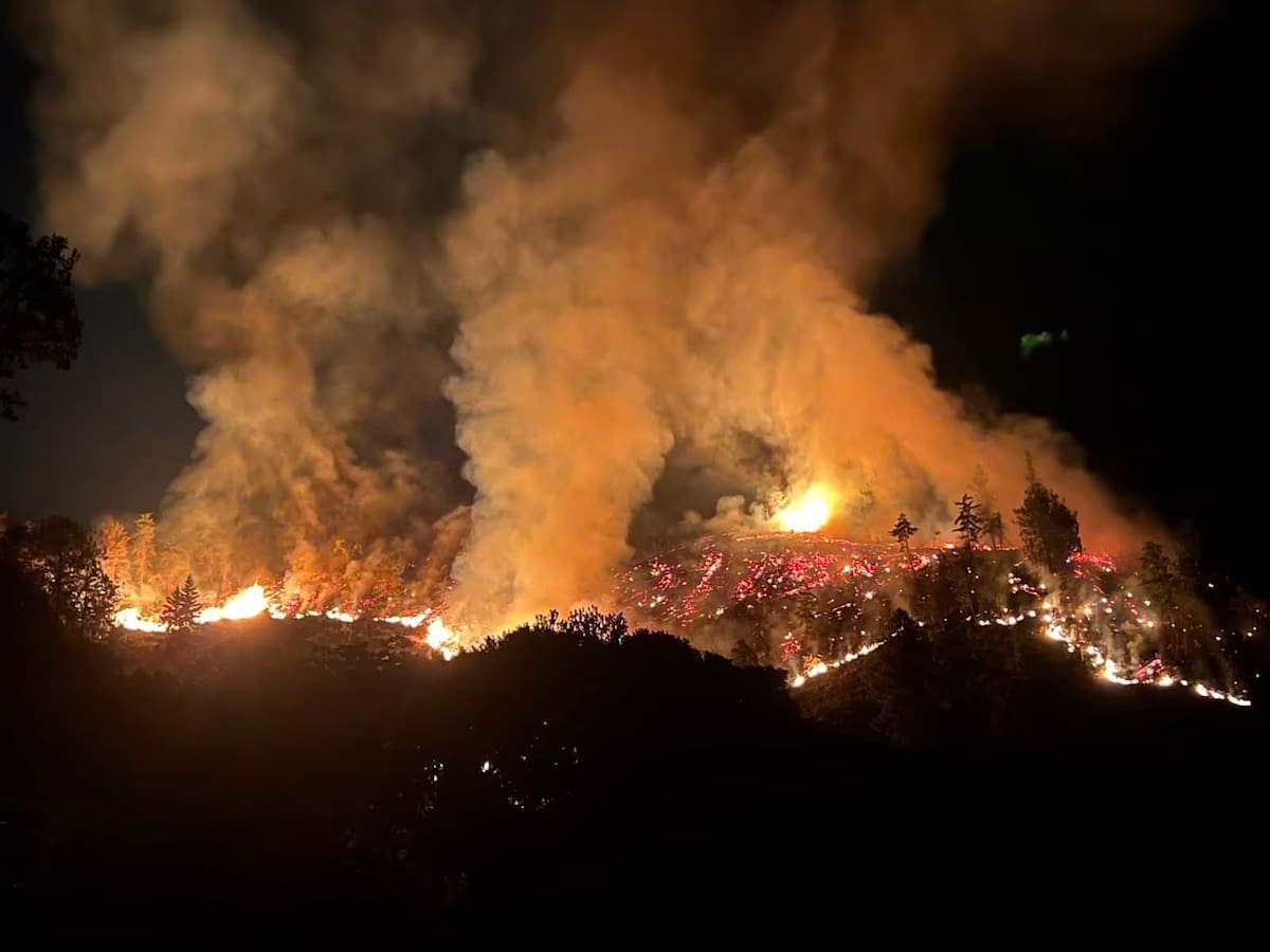 En Santander se registran tres incendios forestales que tienen en alerta los municipios de Cimitarra, Charta y Bolívar. En estos dos últimos siguen activas las emergencias.