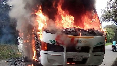 Incineraron un bus en Santander de Quilichao tras captura de alias ‘Marlon’