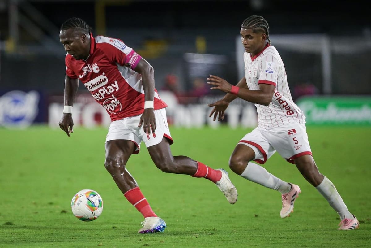 Independiente Santa Fe enfrenta a América de Cali, por encuentro válido de la Liga BetPlay I 2026 en el partido de vuelta por cuartos de final, en el Estadio Nemesio Camacho El Campín.(Colprensa - Cristian Bayona).