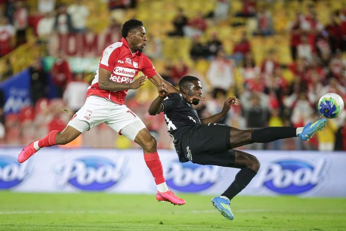 Independiente Santa Fe enfrenta a América de Cali, por encuentro válido de la Liga BetPlay II 2026, en el partido válido por la fecha 6, en el Estadio Nemesio Camacho El Campín. (Colprensa - Cristian Bayona).